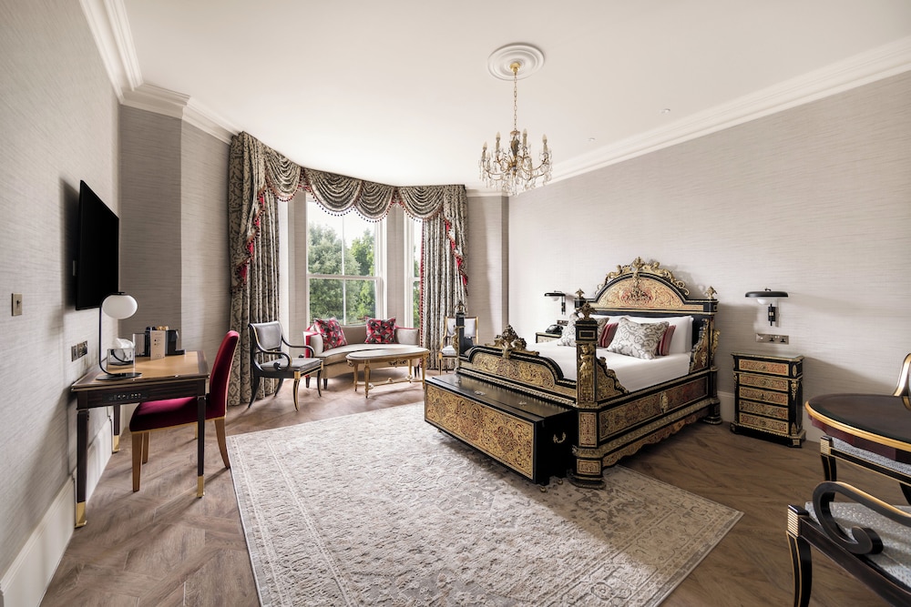 Suite, 1 Queen Bed photo 1