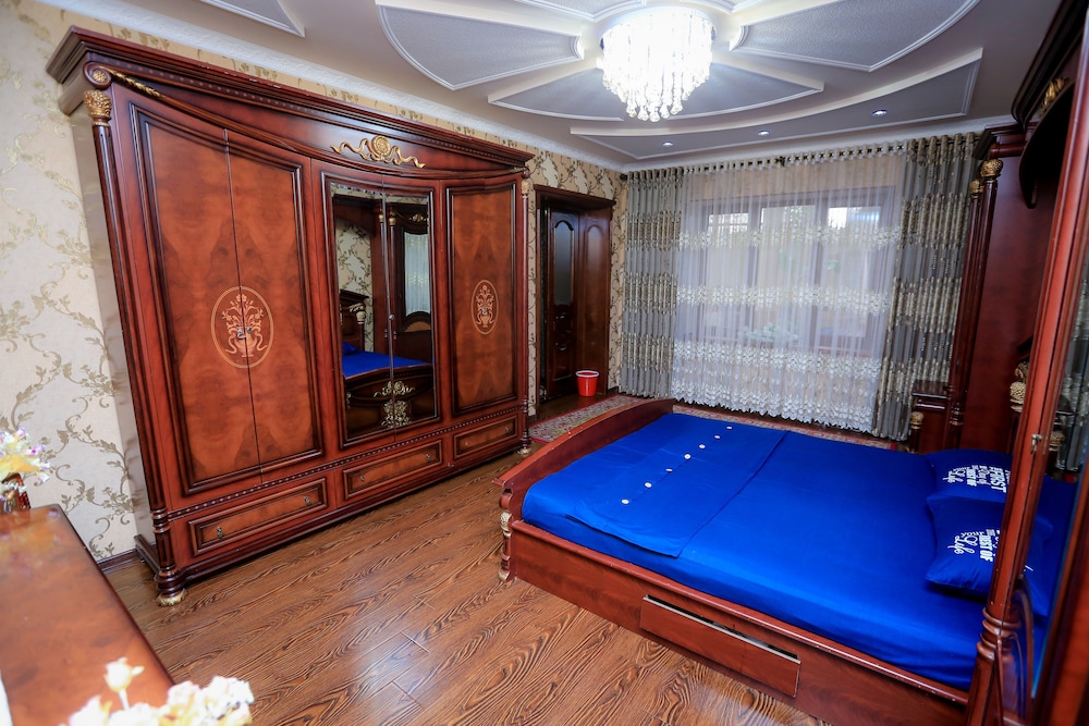 Grand Double Room, 1 Double Bed, Private Bathroom photo 2