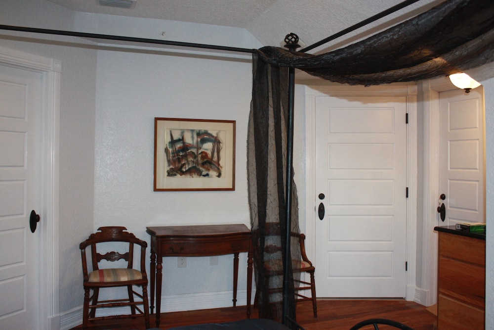 The Steel Horse Room photo 3