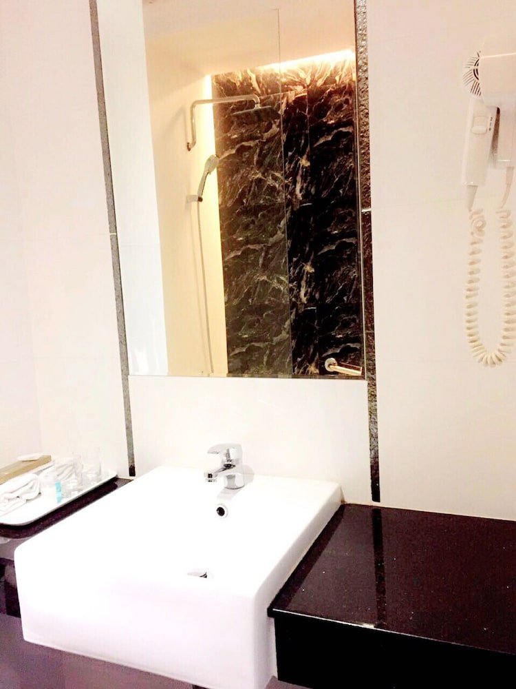 Junior Suite - Photo 9