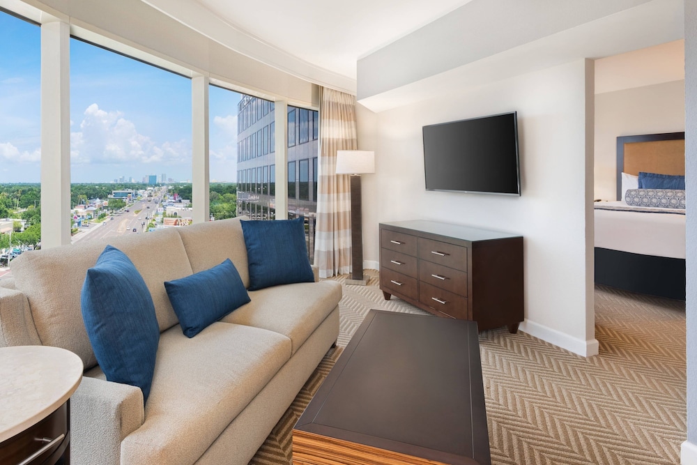 Junior Suite, 1 King Bed with Sofa bed, City View - Photo 5