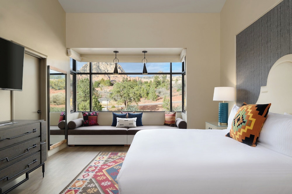 Room, 1 King Bed (Wilde Haven Spa) - Photo 1