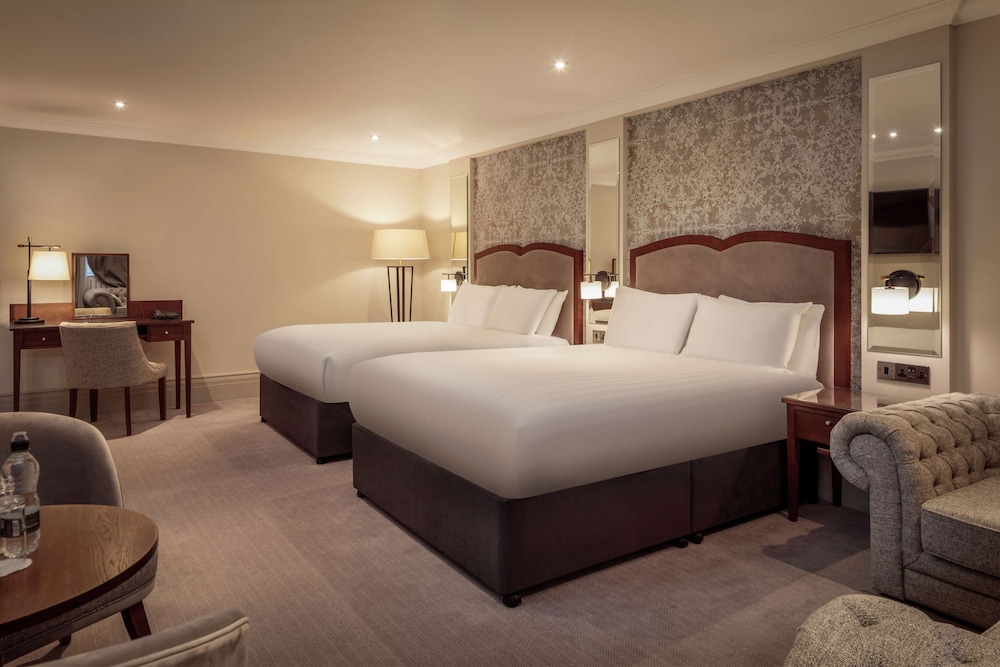 Superior King Room, 2 Beds - Photo 3