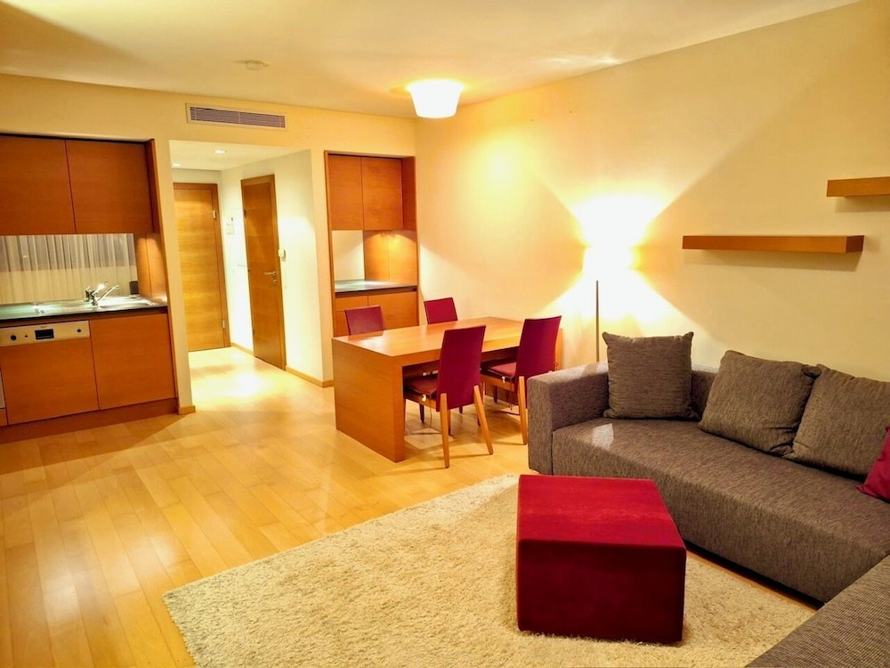 Apartment, 1 Bedroom, Accessible, Smoking photo 1