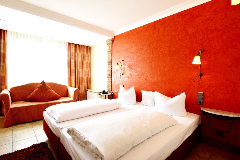 Standard Double Or Twin Room, 1 Queen Bed, Non Smoking photo 2