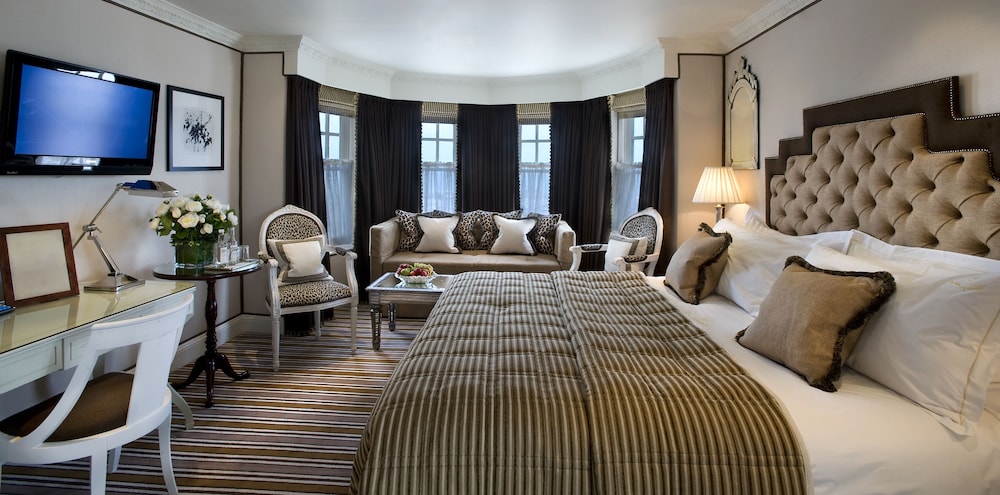 Deluxe Room, 1 King Bed, Balcony, Bay View photo 3