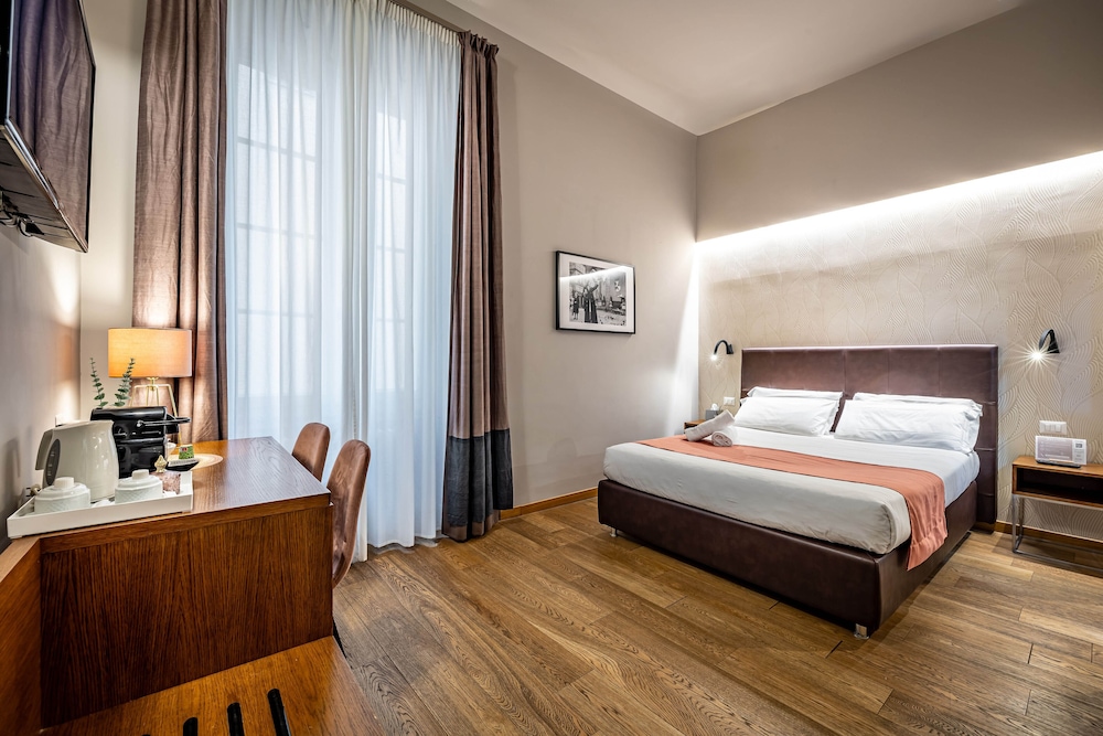 Superior Room, 1 Queen Bed photo 1