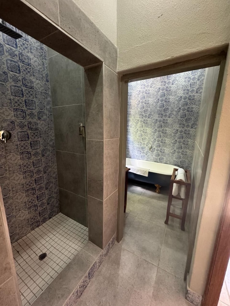 Superior Twin Room, 2 Twin Beds - Photo 22