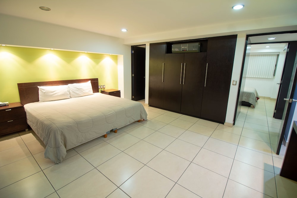 Senior Suite Ocean View photo 2