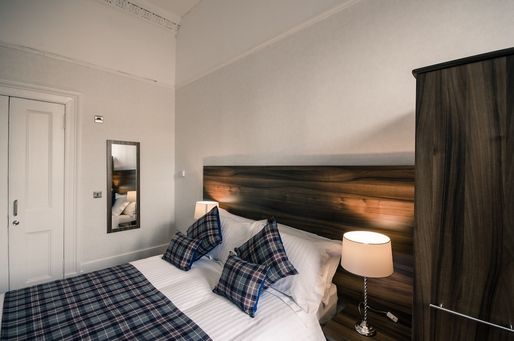 Standard Double Room - Photo 16