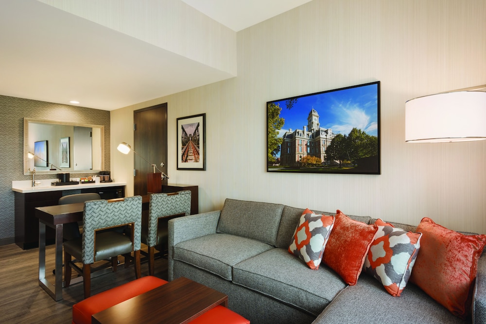 Suite, 2 Queen Beds, Accessible, Bathtub (2 Room) photo 3