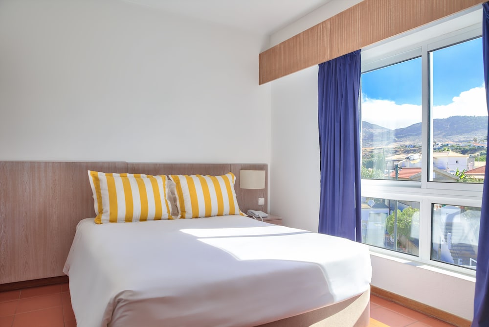 Standard Double or Twin Room - Photo 1
