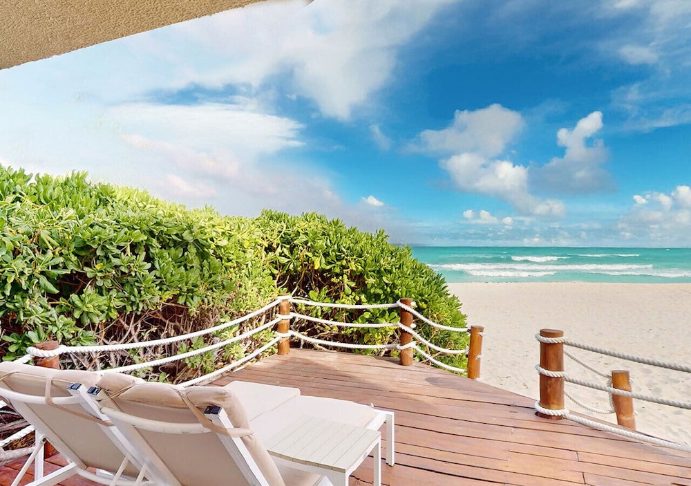 Villa Premier PlungePool King OceanFront