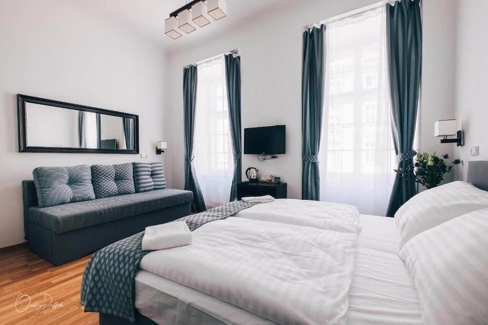 Classic Triple Room