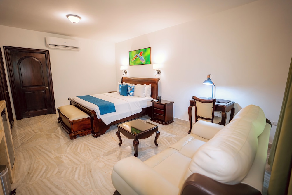 Deep Sleep Junior Suite, King Size Bed and Bathtub, photo 6