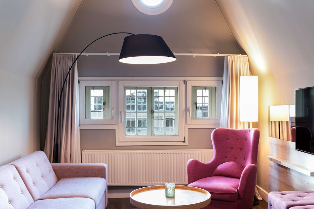 Junior Suite - Photo 1
