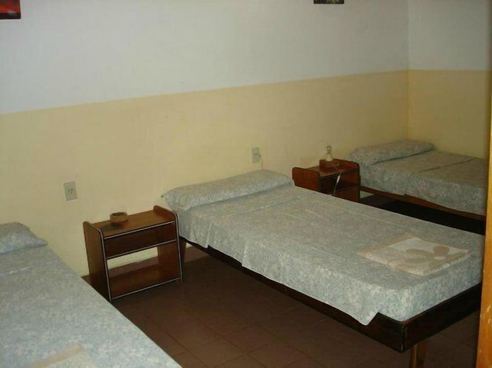 Triple Room, 3 Twin Beds photo 1