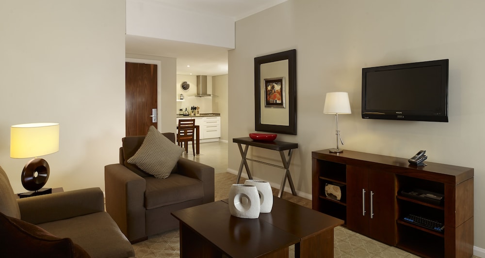 Suite, 1 Bedroom, Kitchen thumbnail 6