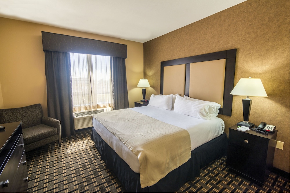 Suite, 1 King Bed (Additional Living Area) - Photo 4