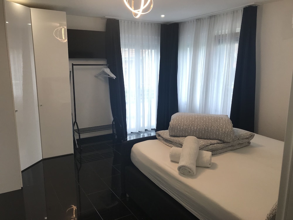 Luxury Penthouse, 1 Bedroom, Bathtub, Mezzanine photo 2