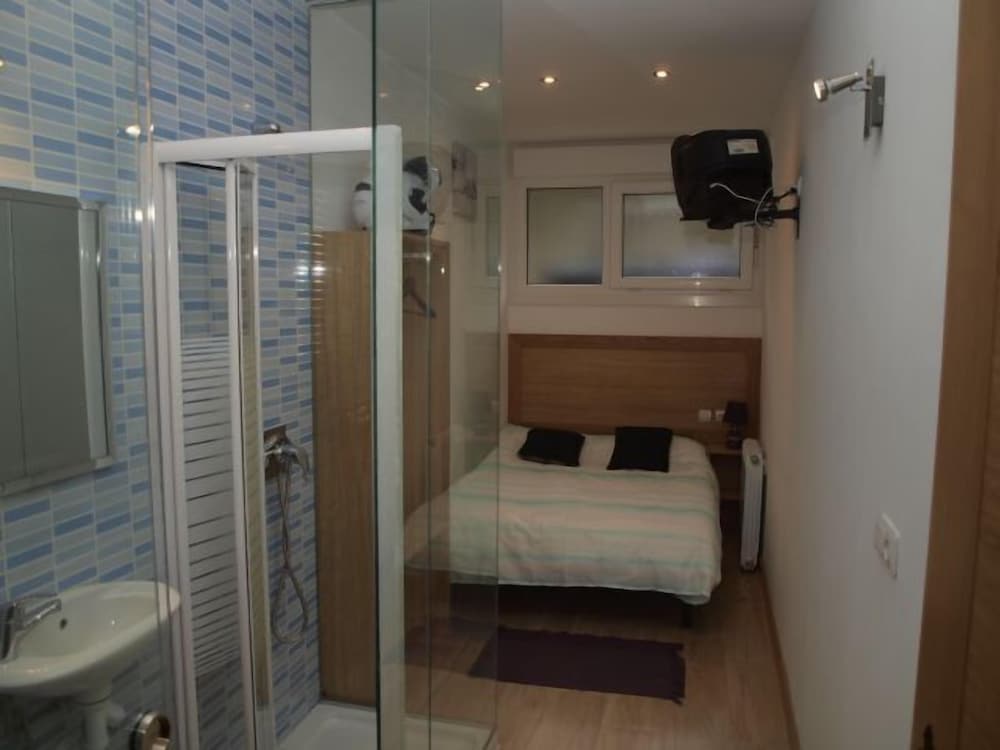 Deluxe Single Room photo 3