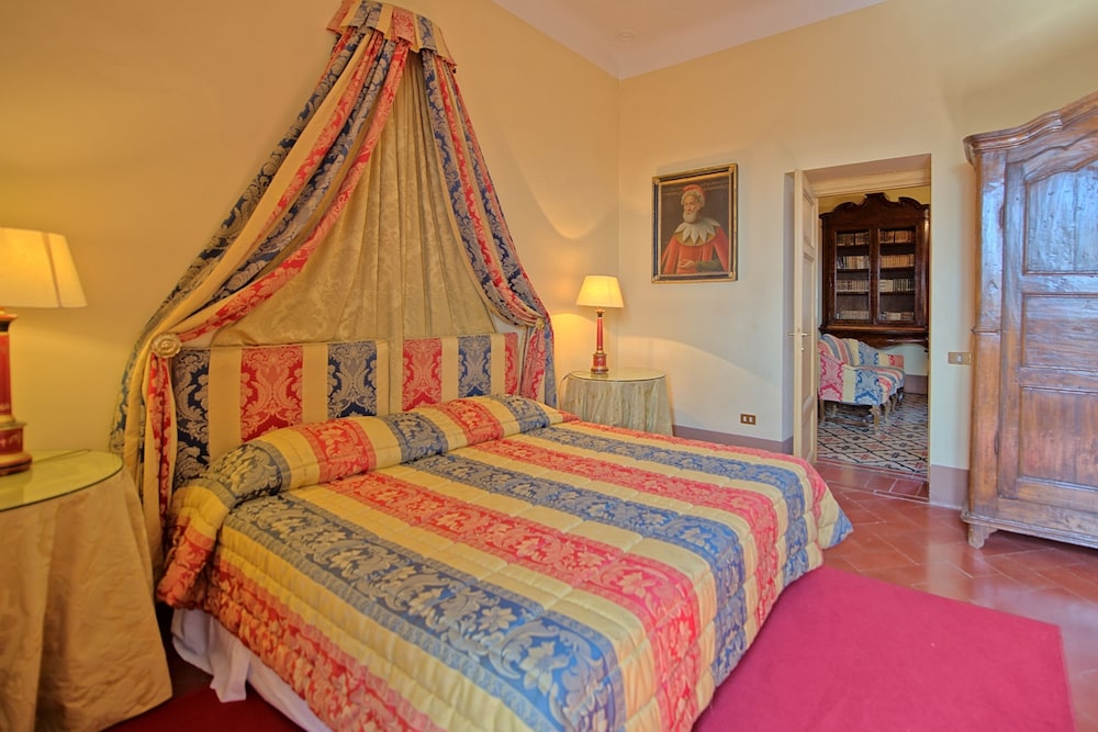 Panoramic Apartment, Multiple Bedrooms (Castello Leopoldo) photo 2
