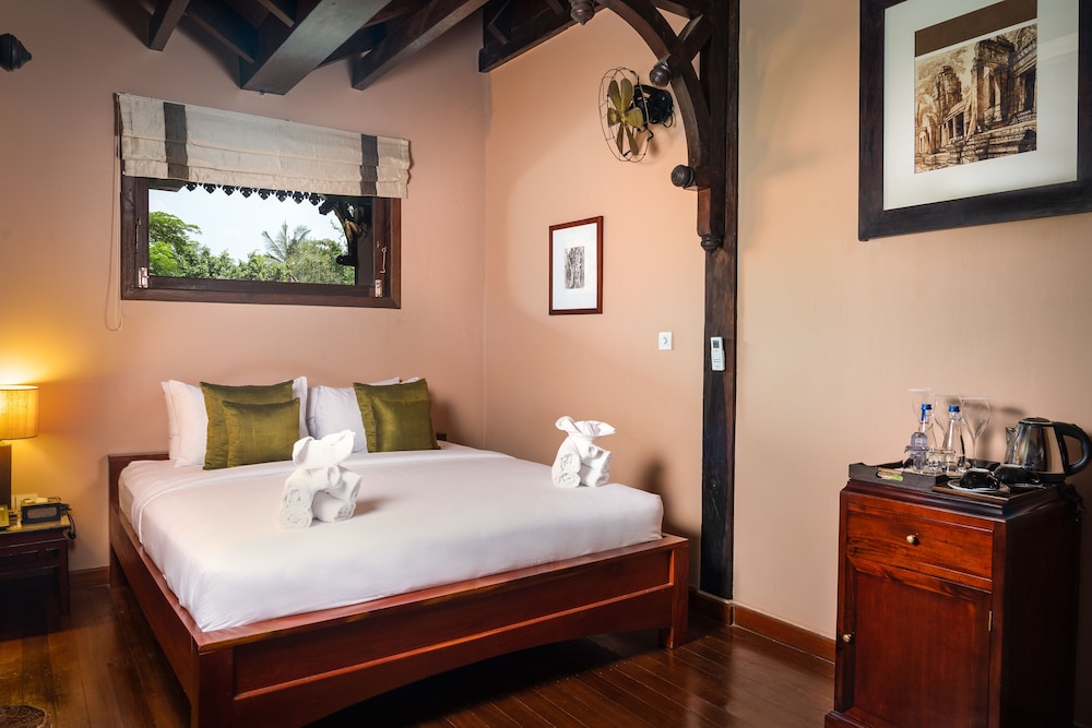 Privilege 2 Bedroom Family Suite with Pool View