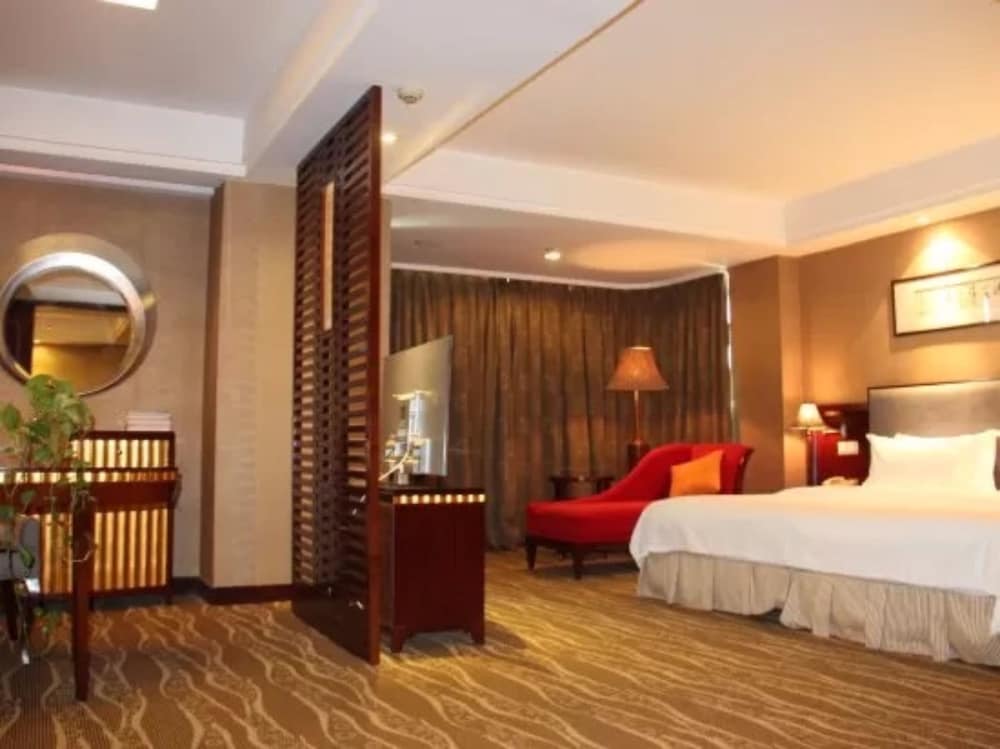 Premier King Room