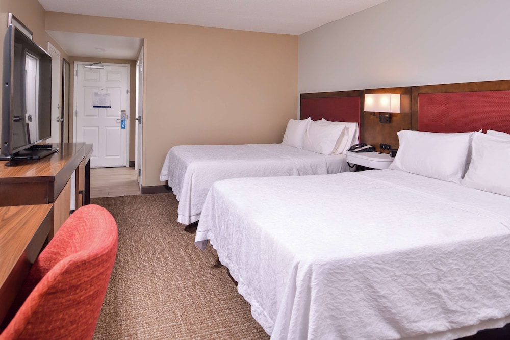 Room, 2 Queen Beds, Accessible (Interior, Hearing) photo 2