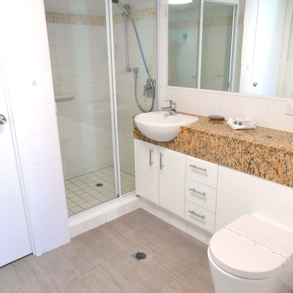 2 Bedroom Partial Ocean View - Photo 19