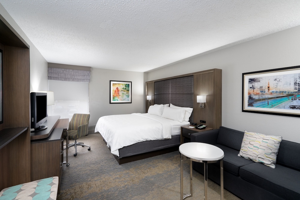 Premium Room, 1 King Bed, Microwave (Minifridge) - Photo 3