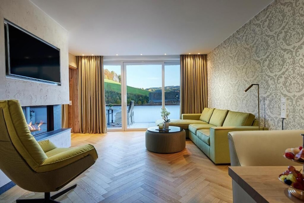Best available Junior Suite - Photo 2