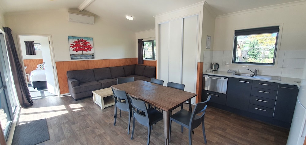 Apartment, 2 Bedrooms - Photo 13