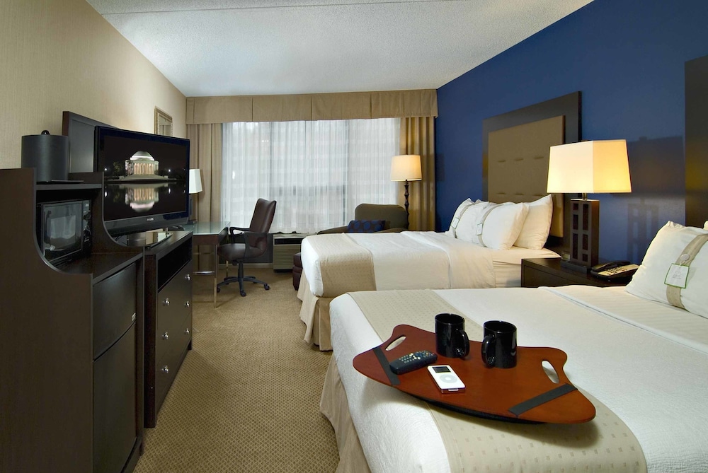 Standard Room, 2 Queen Beds - Photo 2
