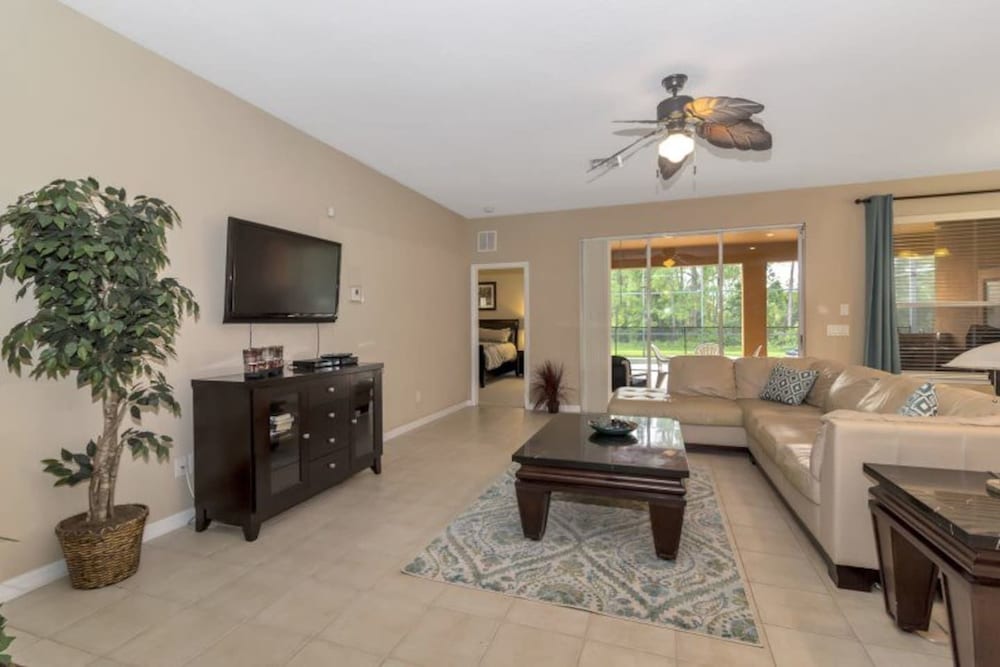 House (5 Bedrooms)