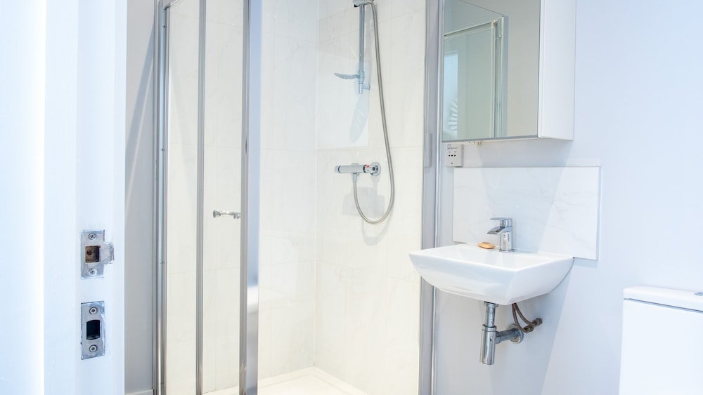 Apartamento Moderno em Stratford Upon Avon com Estacionamento, Wifi e Netflix, Fotografia 10