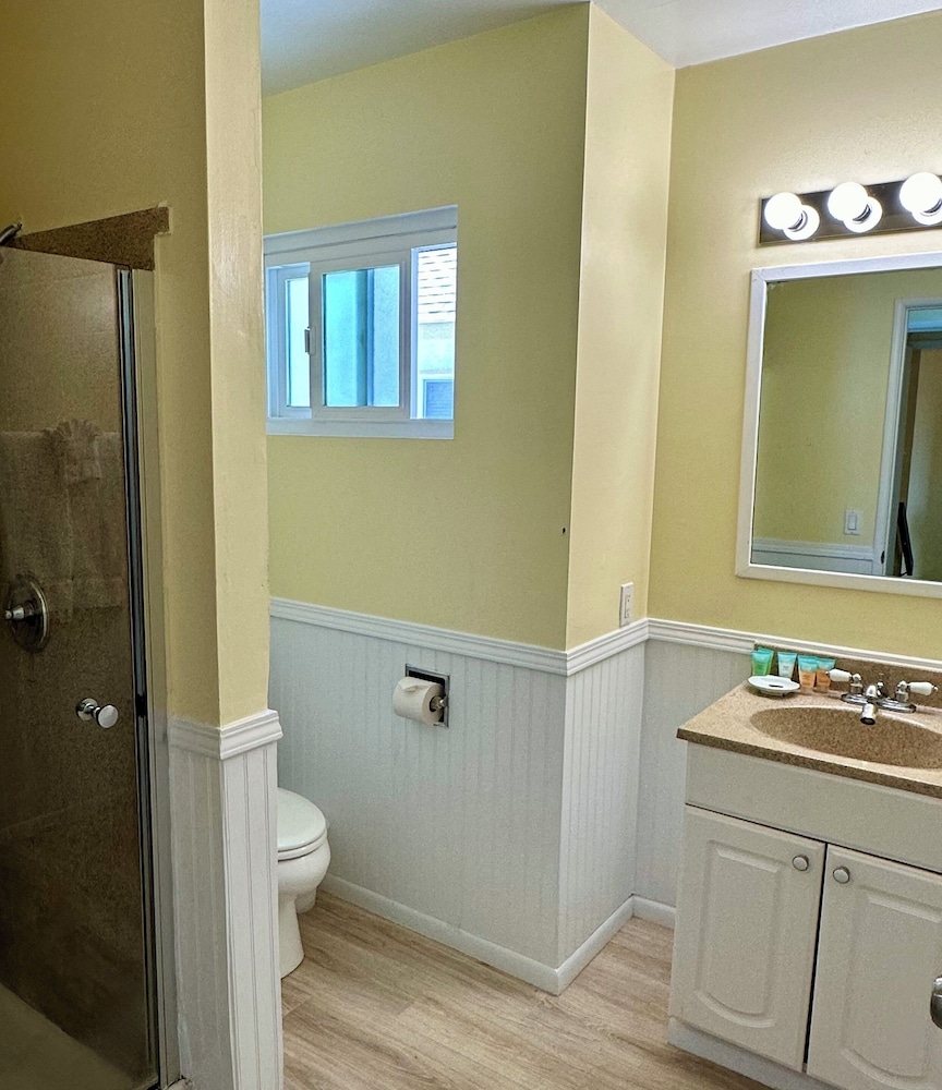 Townhome, 2 Bedrooms photo 2