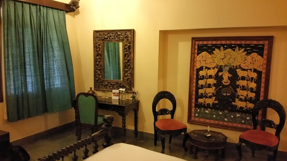 Deluxe Room, 1 King Bed - Photo 11