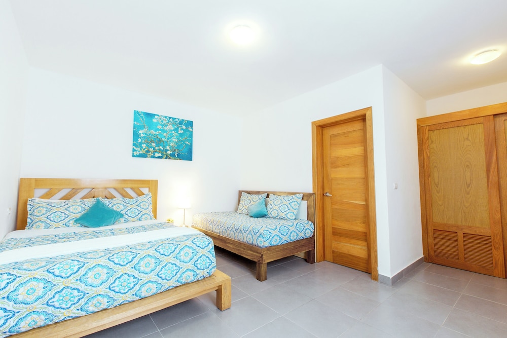 Family Suite, Balcony, Garden View
