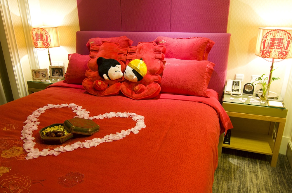 Superior Room, 1 Queen Bed photo 2