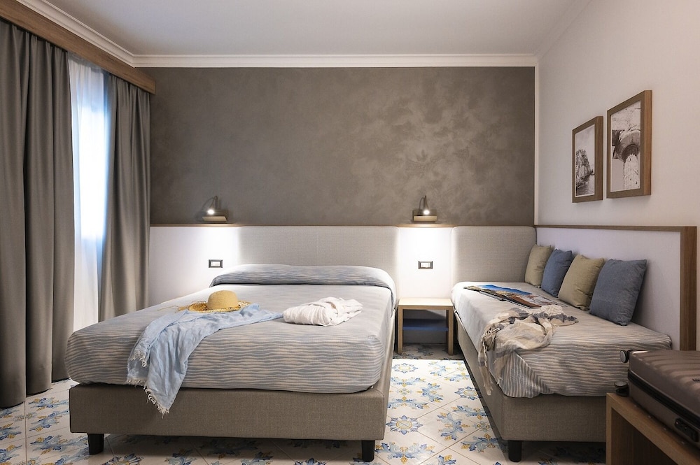 Standard Triple Room photo 1
