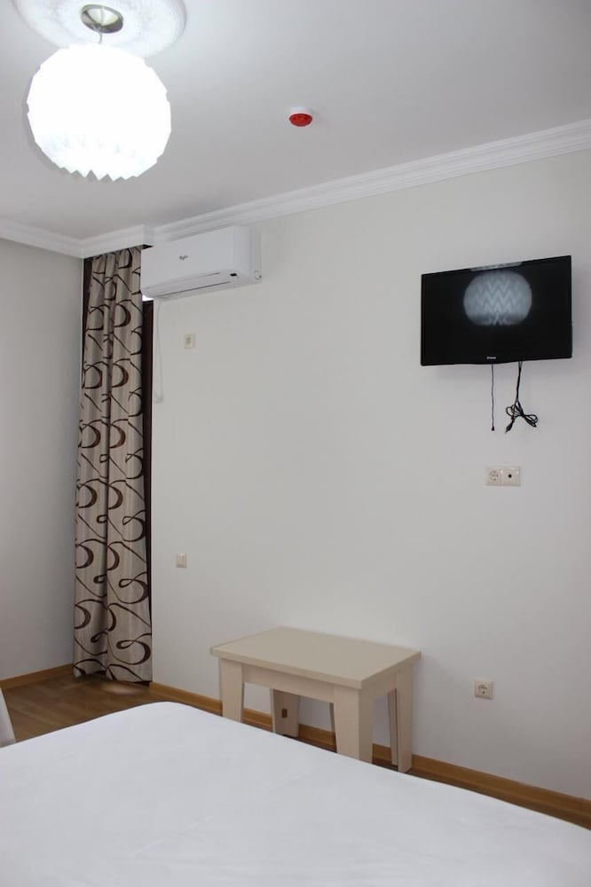 Single Room, Balcony