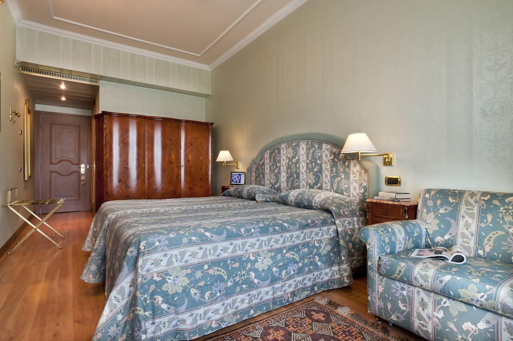 STANDARD double room, on the back without view - Photo 2