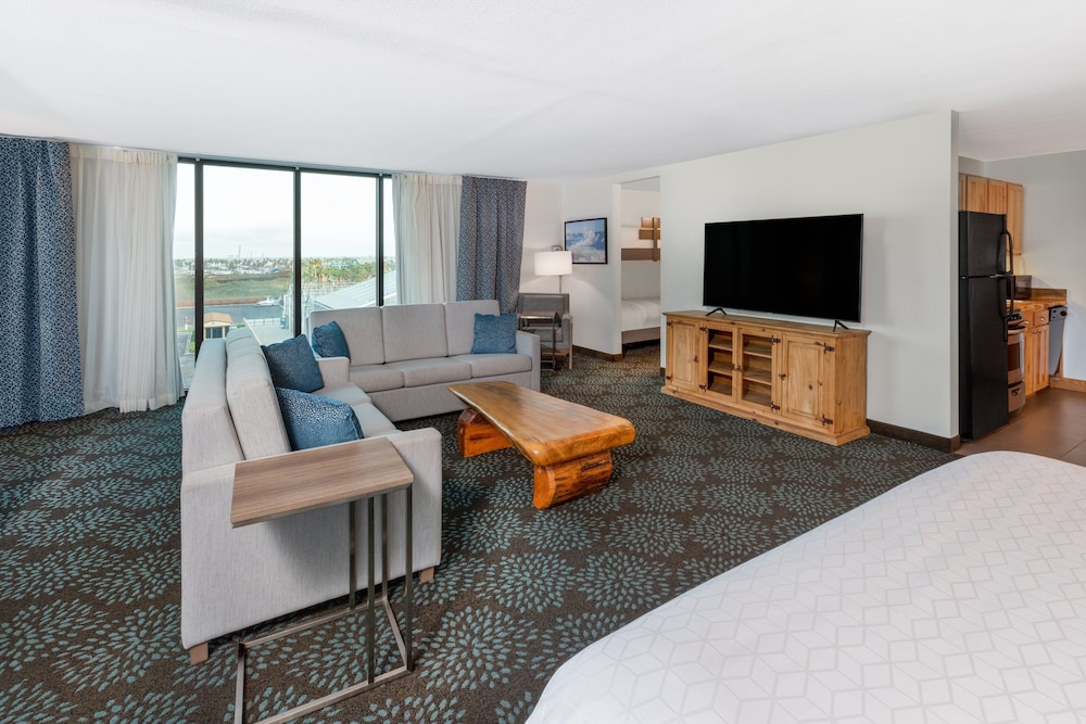 Suite, 1 Bedroom, Ocean View - Photo 1