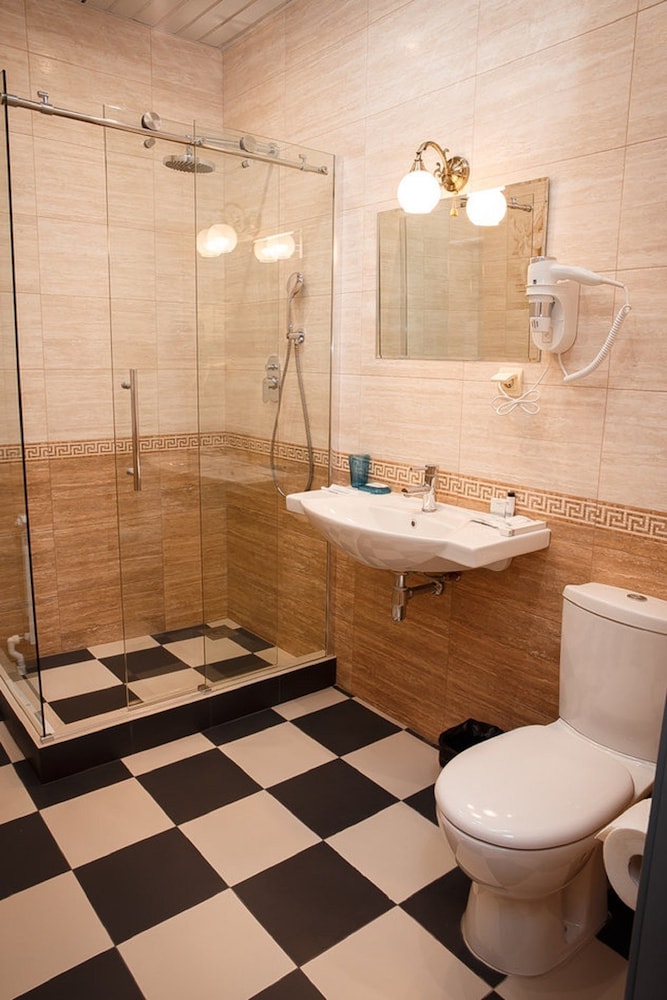 Economy Double Room photo 2