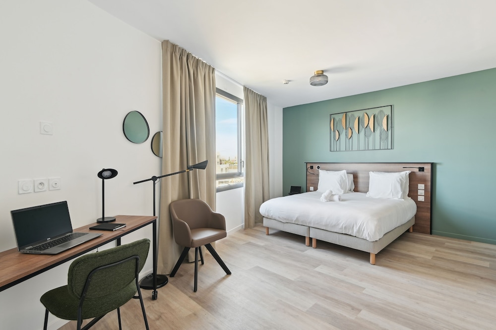 Superior studio, 1 double bed, large balcony - Photo 6
