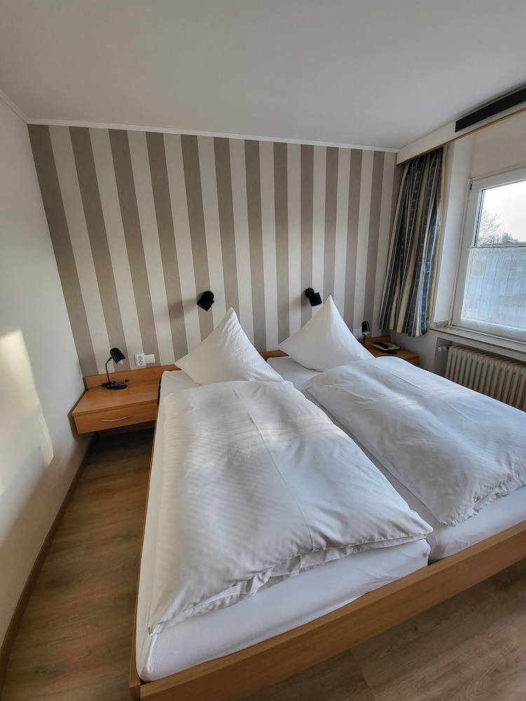Comfort Room - Photo 1