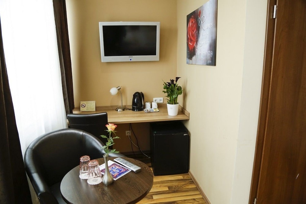 Double or Twin Room photo 3