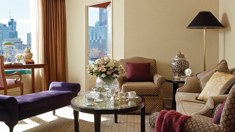 Club One-Bedroom Suite - Photo 7