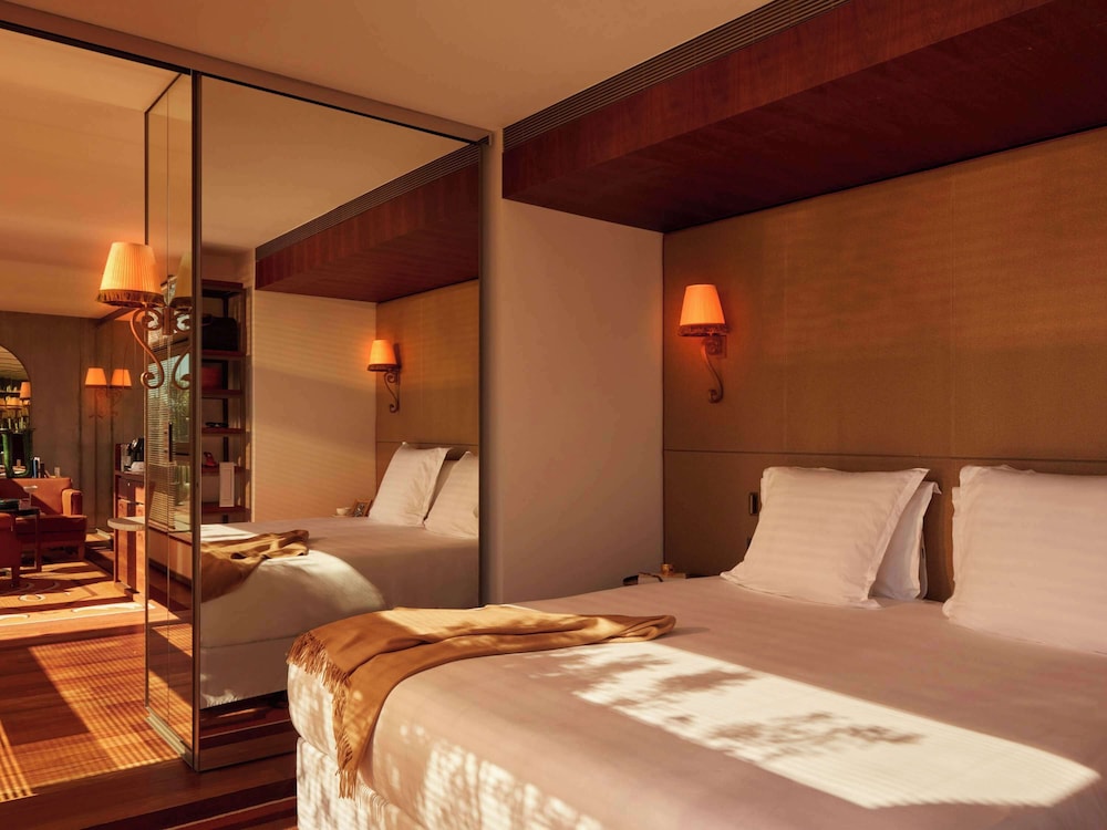 Suite, 1 King Bed, Terrace - Photo 4